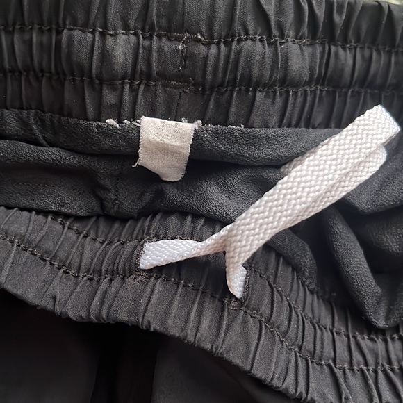 Under Armour.. black and white athletic shorts. - Picture 3 of 3